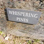 Prázdninový dům Whispering Pines