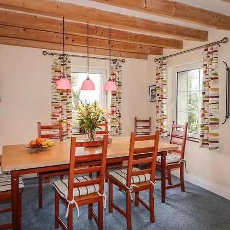 Whispering Pines * Bantry