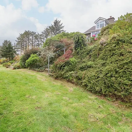 Whispering Pines Tatil Evi Bantry