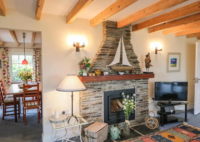 Whispering Pines בית נופש *