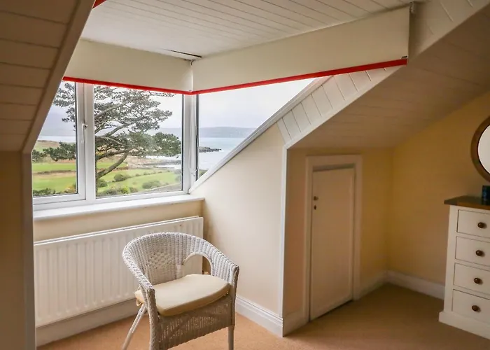 Whispering Pines בית נופש *