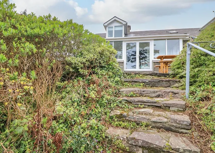 בית נופש Whispering Pines *