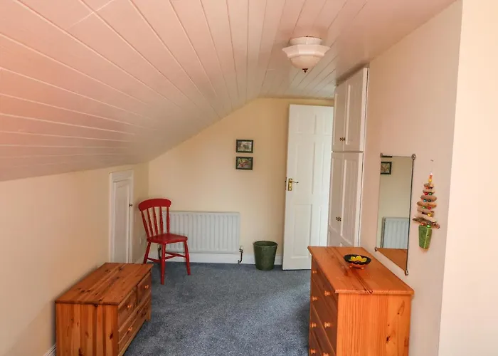 בית נופש Whispering Pines בנטרי